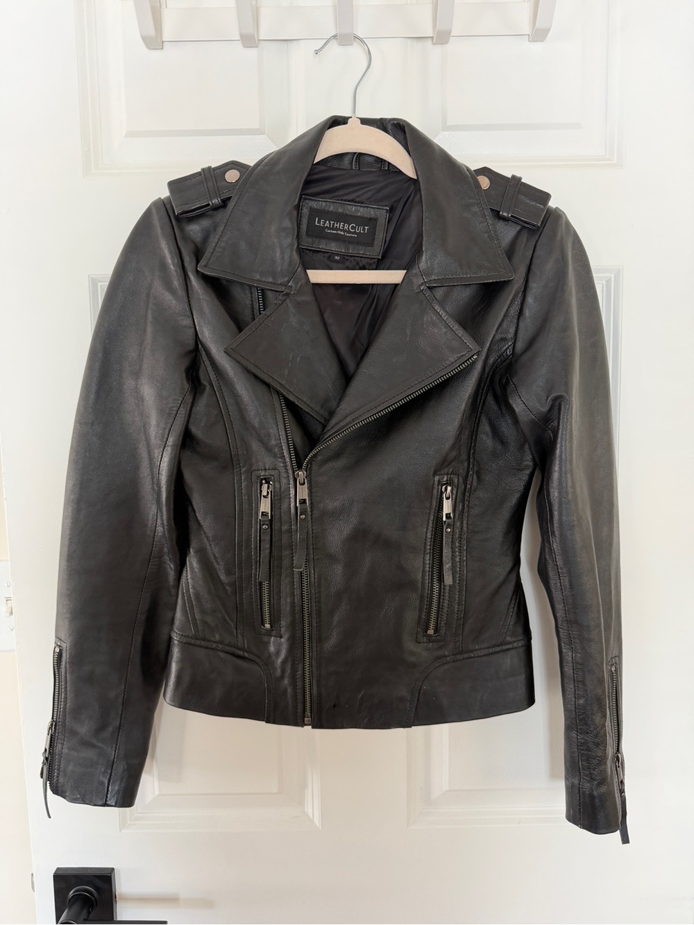 NWOT Black 100% Leather Moto/Biker Jacket with Tailored Fit